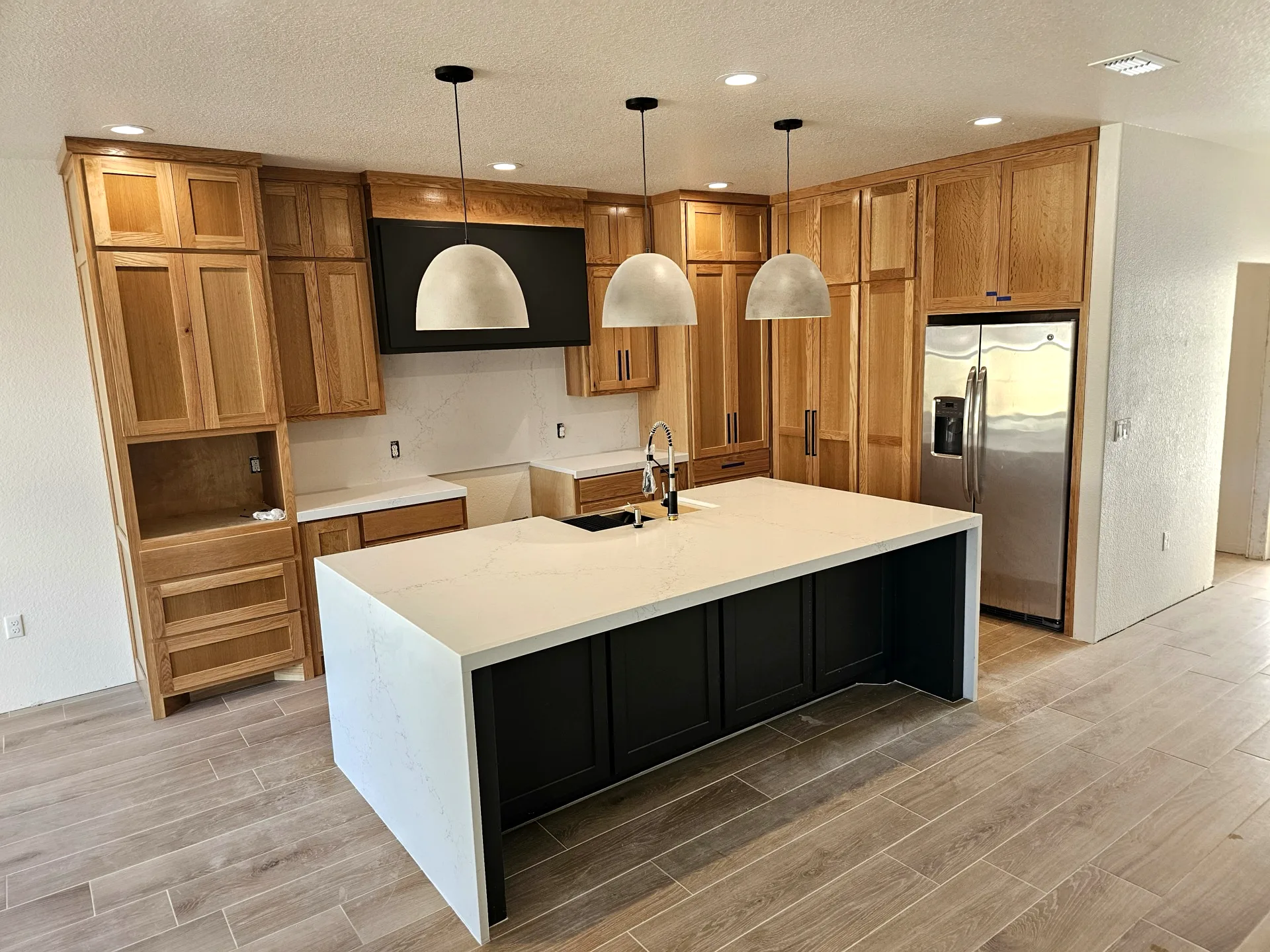 Carrara Zion Quartz Countertop